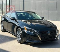 نيسان ألتيما